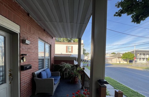 Saint Hyacinthe Apartment | Le Charmant
