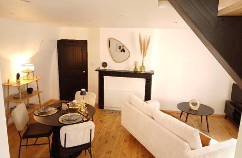 Recoules-Previnquieres Apartment | Le Charmant