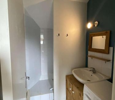 Saint-Julien Apartment | Le charmant Geôle