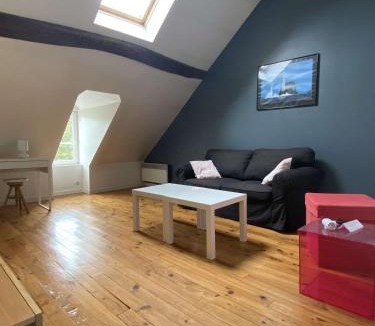 Saint-Julien Apartment | Le charmant Geôle