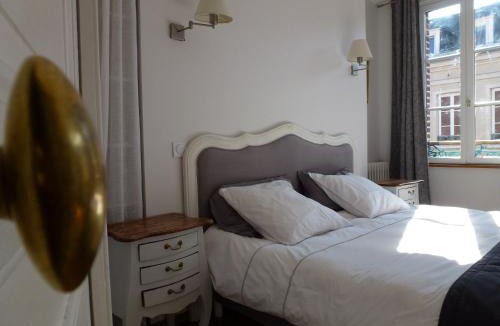Honfleur Apartment | Le Charme à la Française