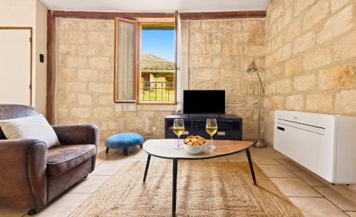 Aigues-Mortes Medieval City Apartment | Le charme de l'ancien, T2 au cœur d'Aigues Mortes