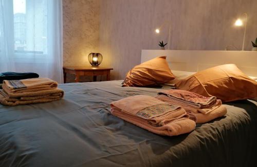 Saint-Martin-du-Littoral Apartment | Le charme de l ancien entre mer et ville