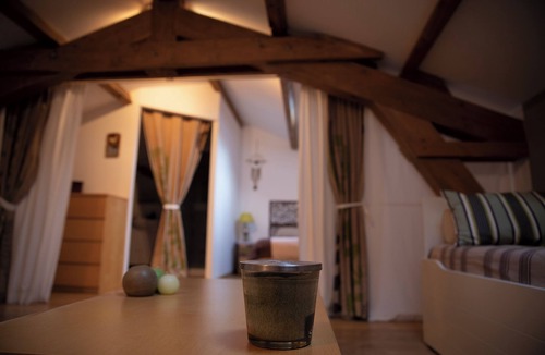 Versols-et-Lapeyre House | Le Chat Blanc