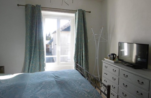 Chateauneuf-la-Foret Bed & Breakfast | Le Chat Qui Peche B&B