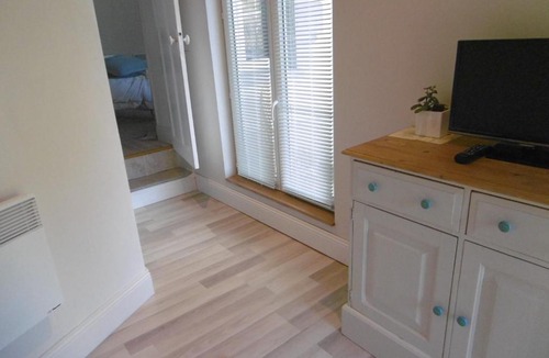 Chateauneuf-la-Foret Bed & Breakfast | Le Chat Qui Peche B&B