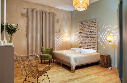 Saint-Jean-le-Comtal House | Le Chateau de Camille