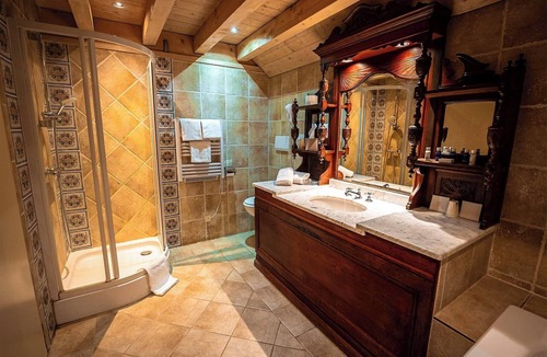 Chambery Hotel | Le Chateau De Candie