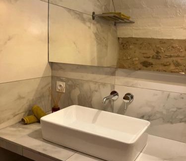 Montauriol Apartment | Le chateau