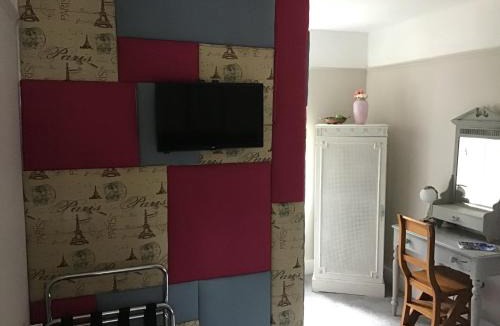 New Forest District Bed & Breakfast | Le Chateau