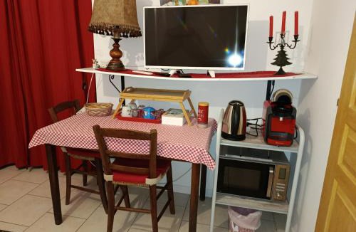 Payzac Apartment | Le Chausse à Brès Chambre d'hôtes 2