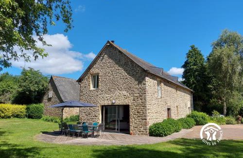 Aron House | Le Chaussis