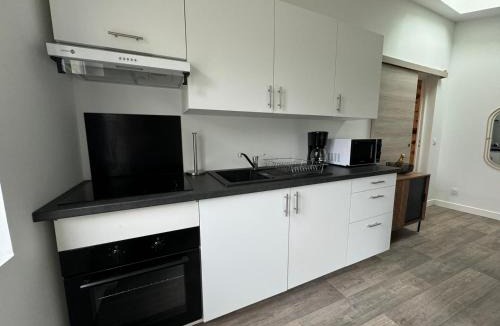 Saint-Junien Apartment | Le Checkpoint, cosy avec parking