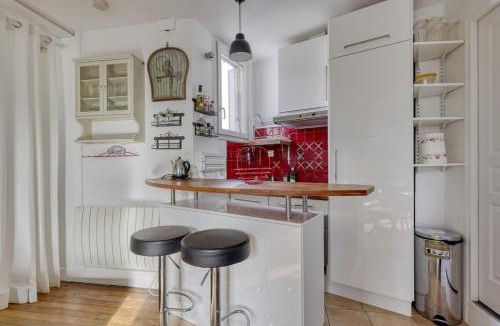 15th Arrondissement Apartment | Le Cheron - deux pièces proche Tour Eiffel