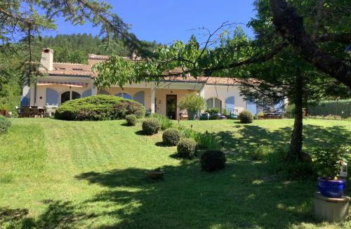 Serres Bed & Breakfast | Le Cheval Blanc