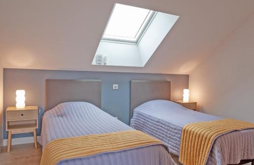 Damery House | Le Cheval Blanc - Proche Amiens grand jardin