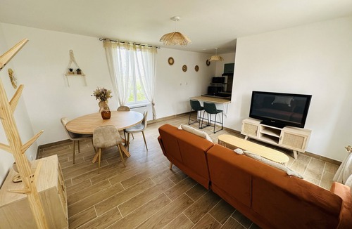 Woignarue House | Le Chevalier Gambette