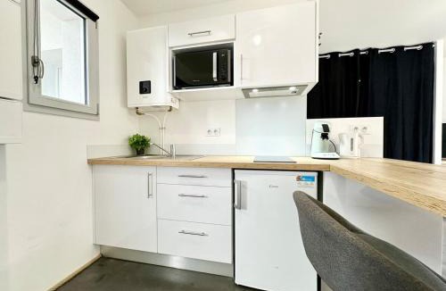 Mont-de-Marsan Apartment | Le Chic - Parking - Extérieur - Fibre - Calme