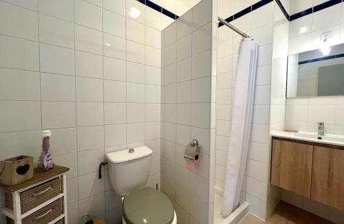 Villeneuve-sur-Yonne Apartment | Le Chill Downtown