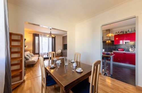 Villeneuve-sur-Lot Apartment | Le Churchill - Piscine Privée