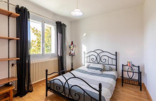 Villeneuve-sur-Lot Apartment | Le Churchill - Piscine Privée
