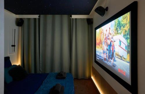 Armentieres Apartment | Le Cinema - Les Demeures d'Adrien