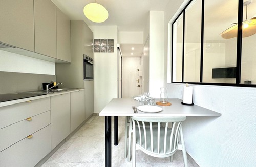 Quartier Exposition-Bajatiere Apartment | Le City/Downtown/Trams