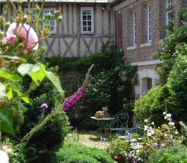Eu Bed & Breakfast | Le Clôs Ste Anne