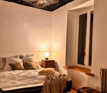 Paray-le-Monial Apartment | Le Clair-Obscur