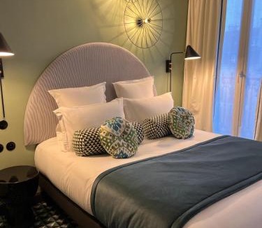 Quartier de la Folie-Mericourt Hotel | LE CLARK HOTEL