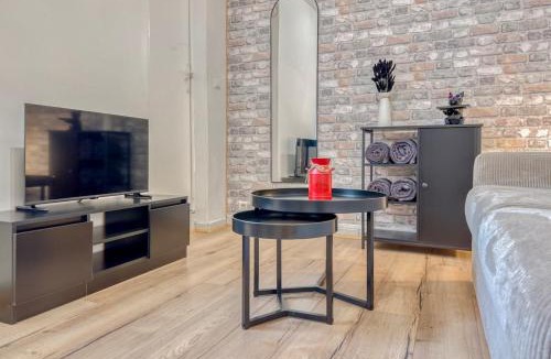 Margny-les-Compiegne Apartment | Le Clemenceau 2