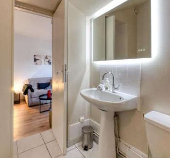 Margny-les-Compiegne Apartment | Le Clemenceau 2