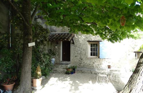 Saint-Michel-l'Observatoire House | Le Clos du Tilleul