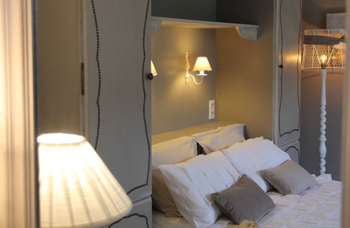 Saint-Martin-en-Biere House | Le Clos 24