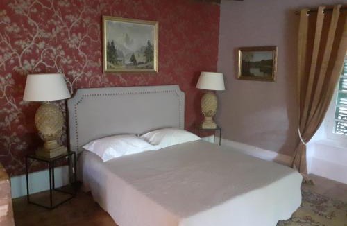 Ferrieres-sur-Sichon Bed & Breakfast | Le CLOS BOURBON