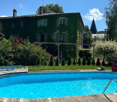 Ferrieres-sur-Sichon Bed & Breakfast | Le CLOS BOURBON