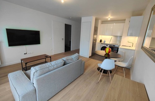 Gennevilliers Apartment | Le Clos D'asnières