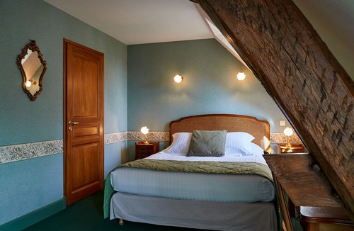 Moulins Hotel | Le Clos De Bourgogne
