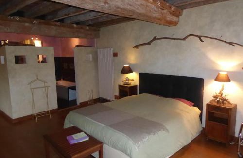 Vaudelnay Bed & Breakfast | Le Clos de La Pinsonnière