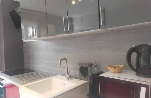 Andonville House | Le clos de la rose trémières