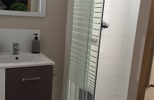 La Tour-du-Pin Bed & Breakfast | Le Clos De La Tour