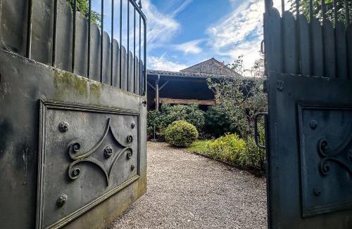 Charnay-les-Macon Villa | Le clos de Laly