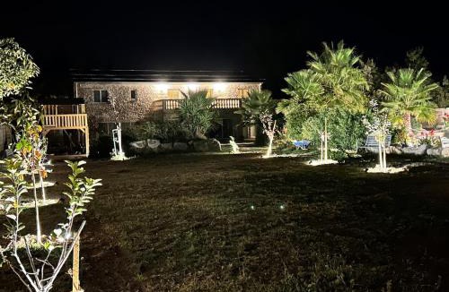 Cuxac-dʼAude Villa | "Le Clos de Pierres" Grande Maison 28 Pers Sauna Spa Piscine Pétanque