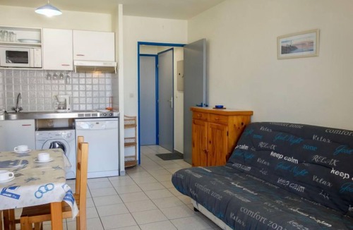 Saint-Cyprien Plage Apartment | Le Clos de St Cyprien by Interhome