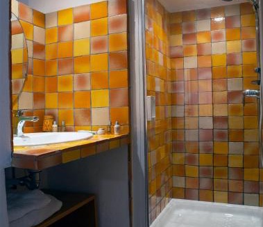 Simiane-la-Rotonde Bed & Breakfast | Le Clos des Amandiers