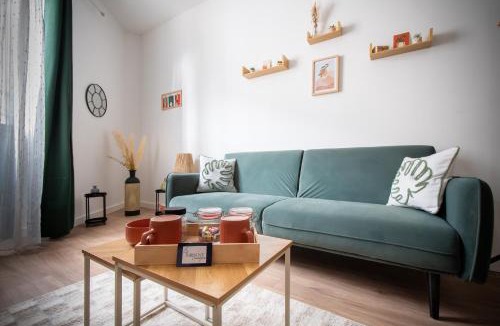 Lunel Apartment | Le Clos des Arènes Climatisation wifi Petite Camargue