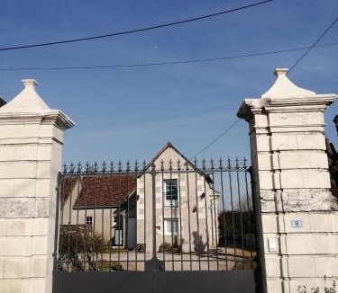 Azay-sur-Cher Bed & Breakfast | Le clos des augers. Chambre Descartes