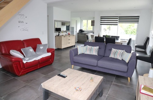 Carly House | Le Clos des Cajaviris 2