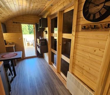 Rainville Cabin | Le Clos des Chenevières