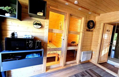 Rainville Cabin | Le Clos des Chenevières